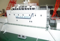 customized model of 85米重型起重船 - Rambiz号